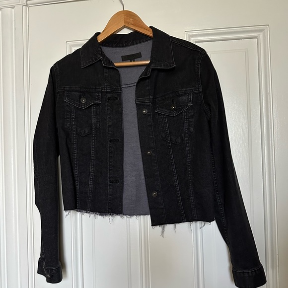 Uniqlo black cropped denim jacket - Picture 1 of 4